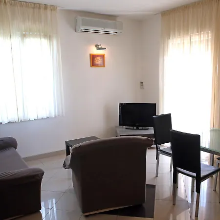 Apartamento Skroce-2 Diklo